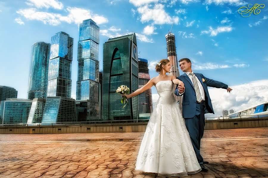 Свадебный фотограф - необходимый профессионал на вашем торжестве