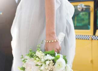 Весільні букети з троянд з фото