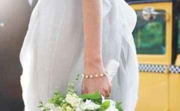 Весільні букети з троянд з фото