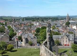 Тури в Сент-Ендрюс, Великобританія