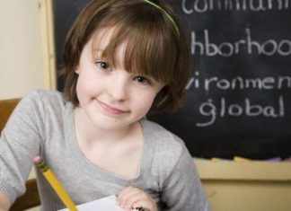 Володіння кількома мовами не допомагає краще вчитися.