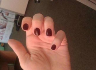 Шоколадний манікюр – класика жанру.