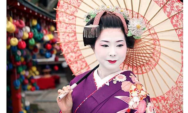 Мрії Вікторії запрошують на День народження.