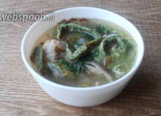 Курячий суп зі шпинатною кето локшиною