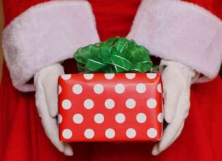 Мама оригінально покарала неслухняну дочку і отримала схвалення інтернет-користувачів