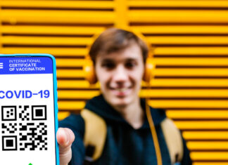 В ресторан і в театр доведеться пред’являти qr-код, а в метро-ні