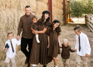 Сказочная Гармония Семейных Образов: Осенние Фотосессии без Стресса