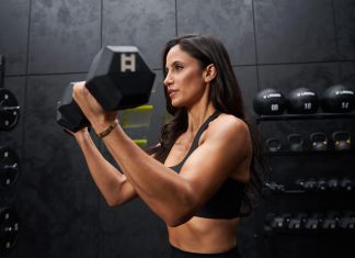 Дженніфер Джейкобс повертається у світ фітнесу: новий етап у Ladder та ажіотаж навколо Peloton