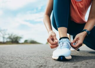 Ходьба з вагою для щиколоток: Як правильно виконувати вправи з вагою для щиколоток, їх переваги