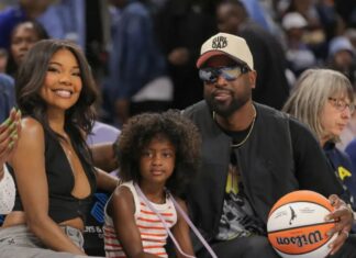 Каавіа Джеймс – справжня татова дівчинка на чарівних відвертих фото з Дуейном Вейдом