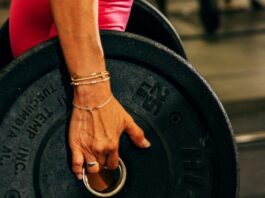 Як робити стійку на руках: тренувальні поради, поради тренера