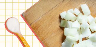 Прискорення карамелізації цибулі: простий кухонний прийом для швидшого приготування