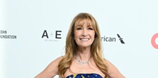 Джейн Сеймур вітає доньку Кеті зворушливим старим фото