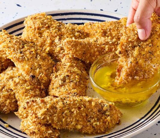 Лимонні Курячі Тендери з Пармезаном: Хрусткі, Ароматні та Запечені у Духівці